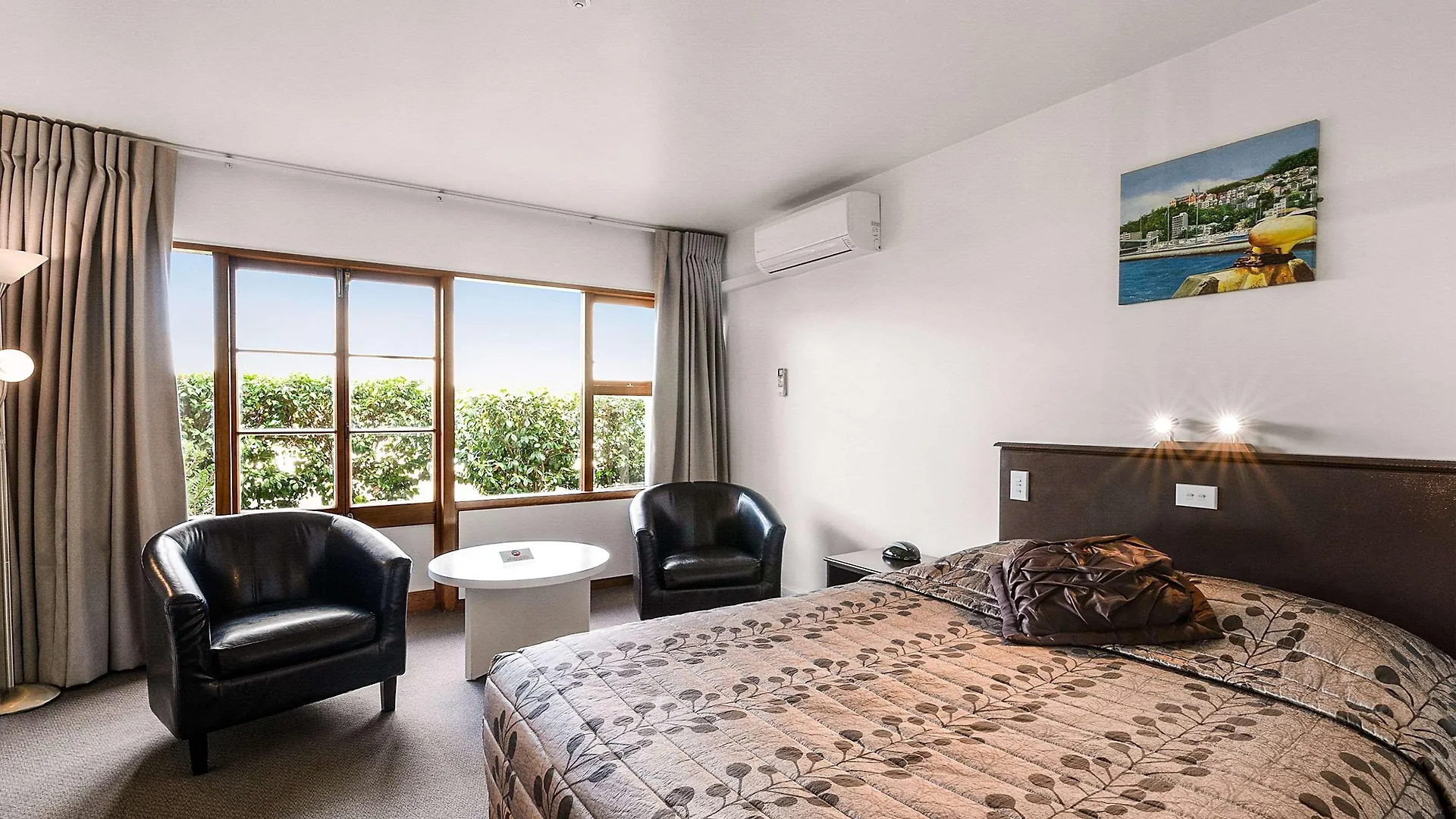 The Angus Hotel Lower Hutt